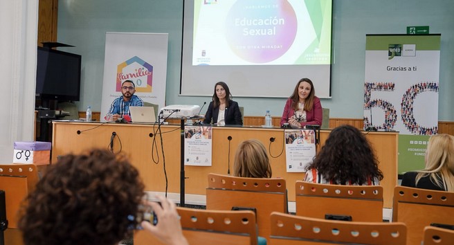 La imagen tiene un atributo ALT vacío; su nombre de archivo es taller-1.jpeg