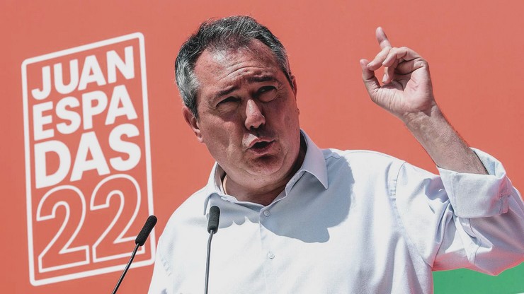 La imagen tiene un atributo ALT vacío; su nombre de archivo es Espadas7.jpg