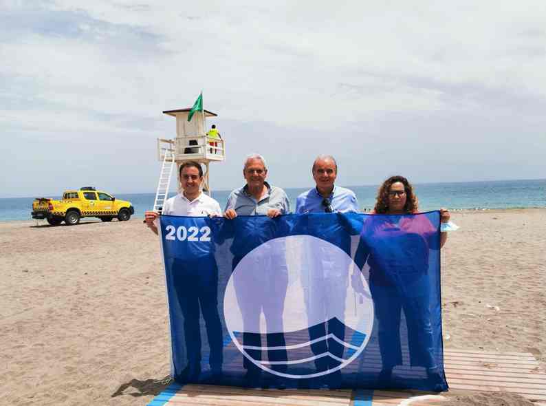 IzadoBanderaAzul_El_PLAYAZO_Vera