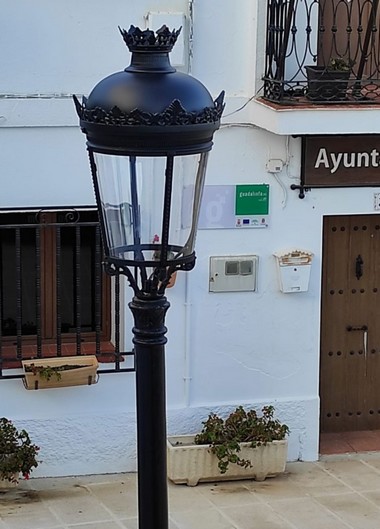 La imagen tiene un atributo ALT vacío; su nombre de archivo es Nueva-luminaria-en-Alcudia.jpg