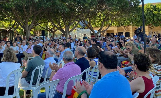 La imagen tiene un atributo ALT vacío; su nombre de archivo es image0-13.jpeg