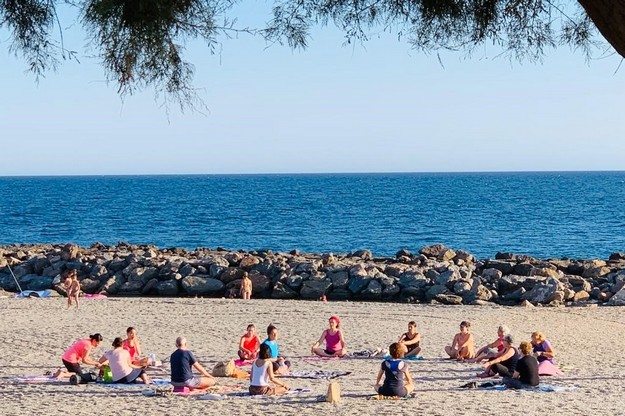 220712 Inicio Taller de Yoga (2)