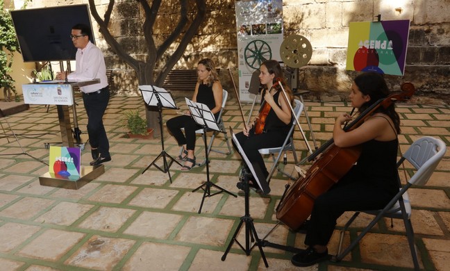 La imagen tiene un atributo ALT vacío; su nombre de archivo es Presentacion-Cultura-bajo-las-estrellas-2.jpeg