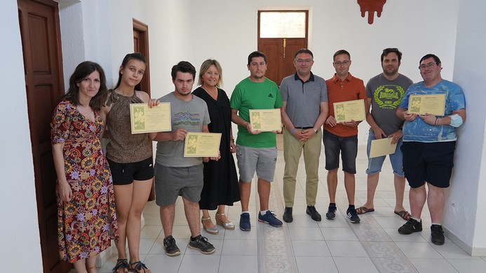 La imagen tiene un atributo ALT vacío; su nombre de archivo es Talleres-de-Memoria-Berja-2022-clausura-2.jpg