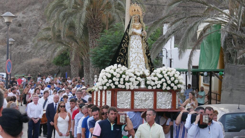 220815 Guainos vive con fervor sus fiestas patronales (2)