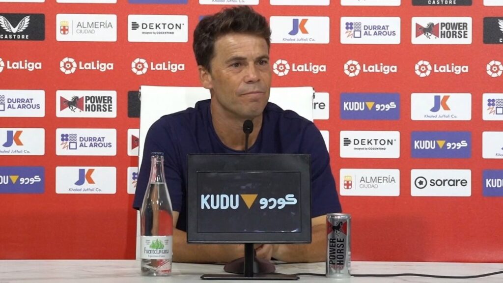 Rubi en rueda de prensa
