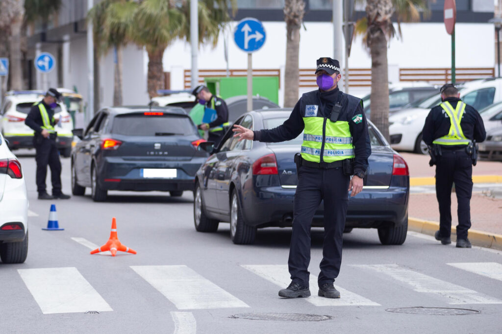 220902 Policía Local lleva a cabo una campaña contra las distracciones a...