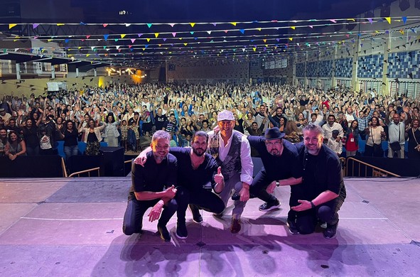 220906 Lleno absoluto para ver a Paco Candela