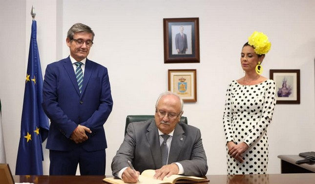 La imagen tiene un atributo ALT vacío; su nombre de archivo es 220907-El-pregon-de-Jose-Maria-Gomez-Lazaro-Carrasco-da-el-pistoletazo-d....jpg