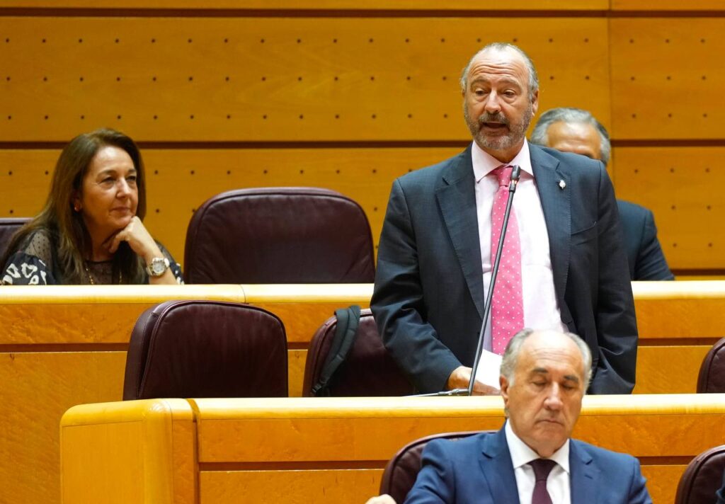 RODRÍGUEZ-COMENDADOR HOY EN EL SENADO