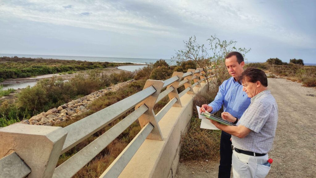 Visita subdelegado zona pasarela río Andarax