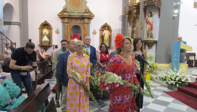 La imagen tiene un atributo ALT vacío; su nombre de archivo es Ofrenda-del-Equipo-de-Gobierno.jpg