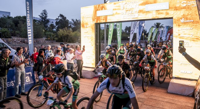 La imagen tiene un atributo ALT vacío; su nombre de archivo es Titan-2-1.jpg