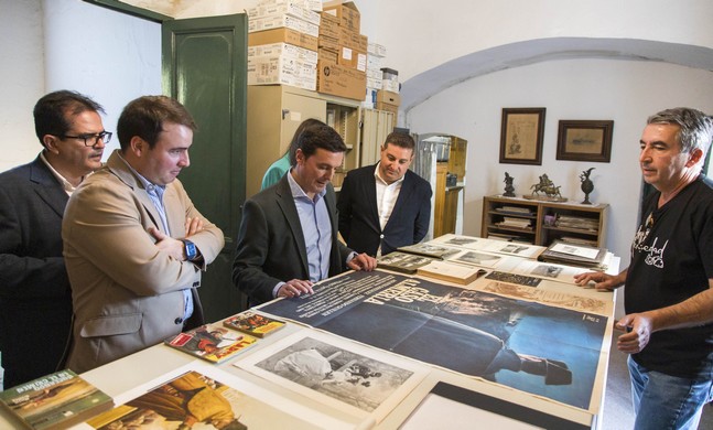 La imagen tiene un atributo ALT vacío; su nombre de archivo es Y1A1406.jpg