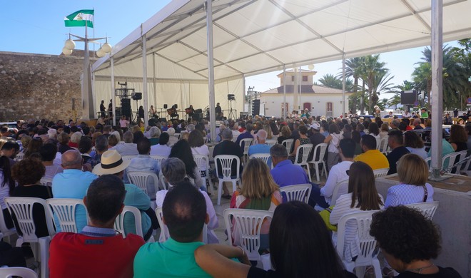 La imagen tiene un atributo ALT vacío; su nombre de archivo es Foto-Glorieta.jpg