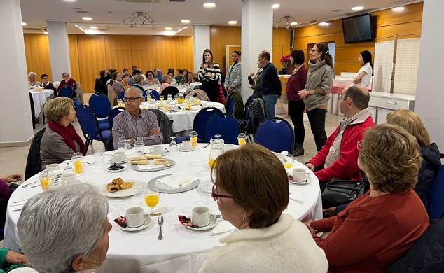 221213 DESAYUNO MAYORES 1