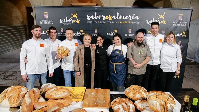 La imagen tiene un atributo ALT vacío; su nombre de archivo es 2dda99f6-d81f-4e2c-bc0b-703e2a0a59c3.jpg