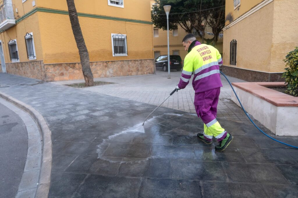 ARCHIVO LIMPIEZA ENTORNO PLAZA TOROS