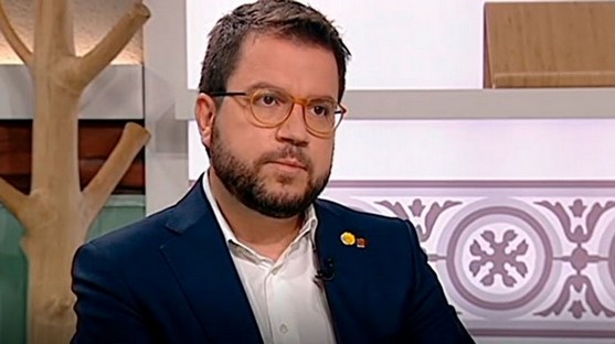 La imagen tiene un atributo ALT vacío; su nombre de archivo es Aragones1.jpg