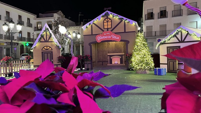 La imagen tiene un atributo ALT vacío; su nombre de archivo es detalle-plaza-de-la-Navidad-Berja.jpg