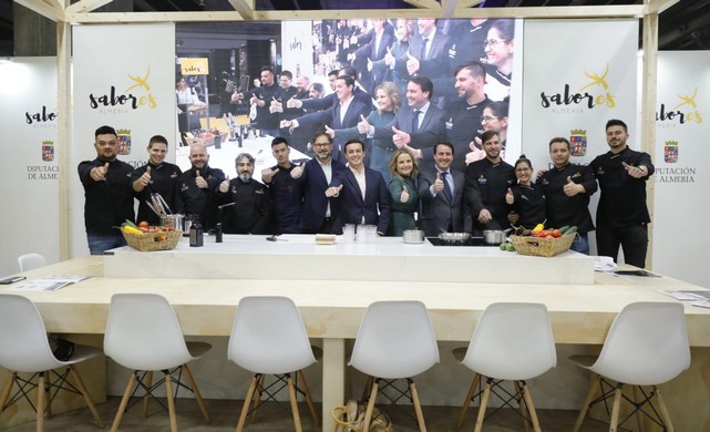 La imagen tiene un atributo ALT vacío; su nombre de archivo es Chefs-2.jpg