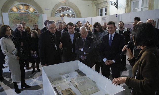 La imagen tiene un atributo ALT vacío; su nombre de archivo es Exposicion-Bicentenario-2.jpeg