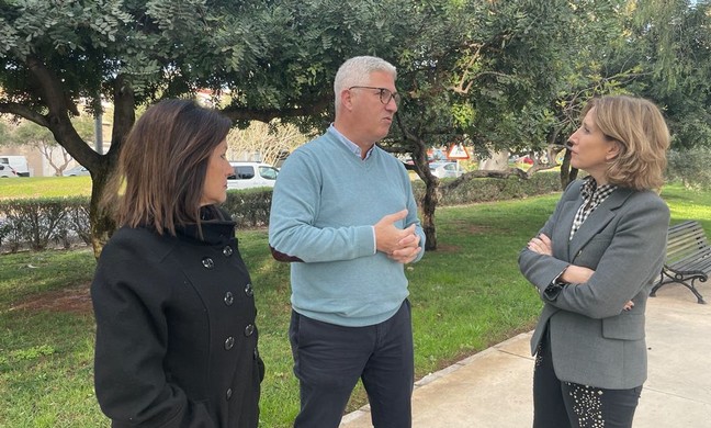 ISMAEL TORRES, JULIA IBÁÑEZ y MARÍA DEL MAR CASTELO
