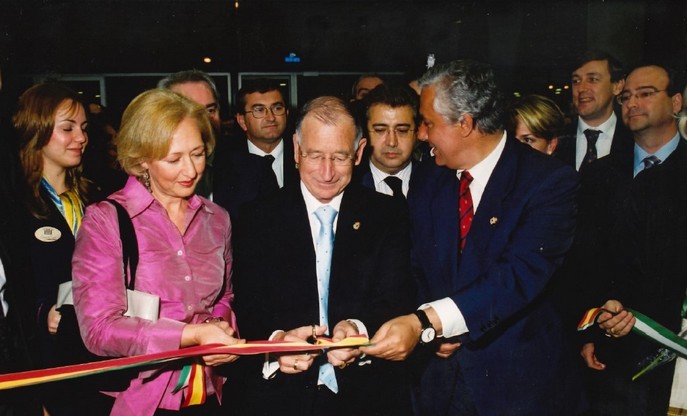La imagen tiene un atributo ALT vacío; su nombre de archivo es TEATRO-AUDITORIO-ROQUETAS-DE-MAR-1.jpg