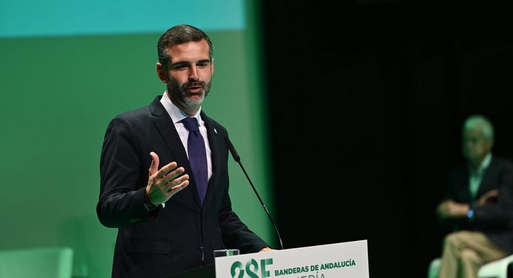 La imagen tiene un atributo ALT vacío; su nombre de archivo es 230224-Foto-Premiados-28-F-Almeria-3.jpeg