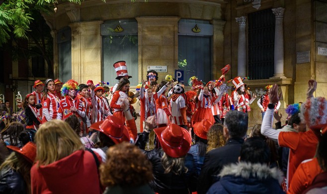 La imagen tiene un atributo ALT vacío; su nombre de archivo es noche-en-color0017.jpg