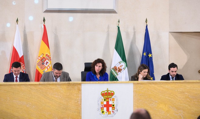 La imagen tiene un atributo ALT vacío; su nombre de archivo es PLENO-ESTADO-CIUDAD00046.jpg