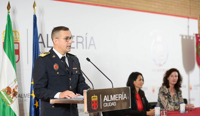 La imagen tiene un atributo ALT vacío; su nombre de archivo es patron-bomberos0005.jpg