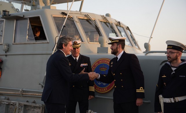 230411 patrullero Formentor Adra (1)