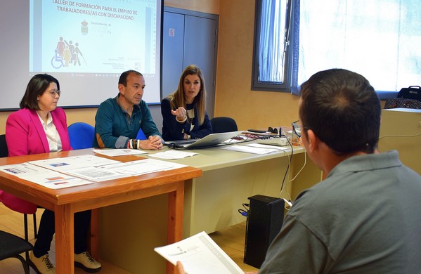 230418 TALLER DE FORMACIÓN TRABAJADORES CON DISCAPACIDAD 1