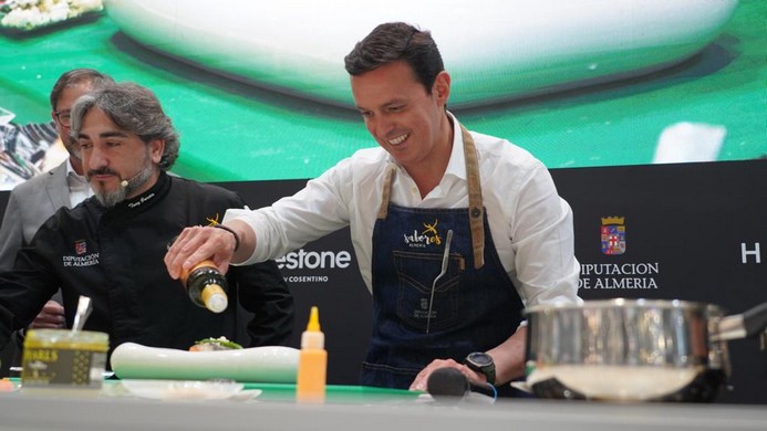 La imagen tiene un atributo ALT vacío; su nombre de archivo es Con-Tony-Garcia-2.jpeg