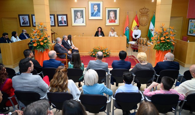 La imagen tiene un atributo ALT vacío; su nombre de archivo es DIA-VILLAZGO-GADOR00006.jpg