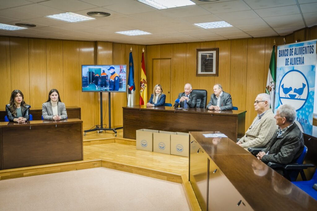 Foto archivo Presentación campaña Roquetas Banco de Alimentos2