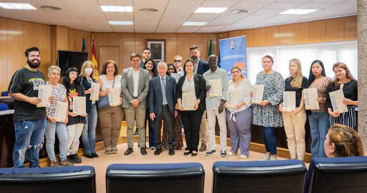 Foto entrega de 18 diplomas Ayto Roquetas de Mar