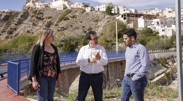 Antonio Jesús Rodríguez Segura Diputado Delegado de Fomento, Medio Ambiente y Agua visita la obra del puente de Líjar junto al alcalde de Líjar Sergio Sánchez. Olivo