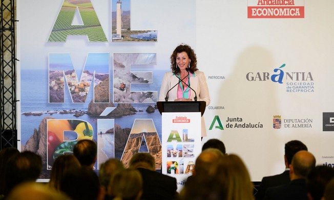 La imagen tiene un atributo ALT vacío; su nombre de archivo es pres-REVISTA-ALMERIA-ECONOMICA007-1.jpg