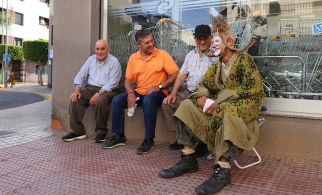 La imagen tiene un atributo ALT vacío; su nombre de archivo es 230505-INICIO-TEATRO-DE-CALLE-.jpg