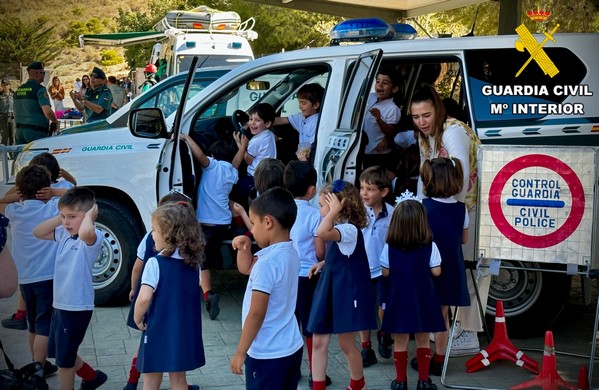 La imagen tiene un atributo ALT vacío; su nombre de archivo es 3fotografia.jpg