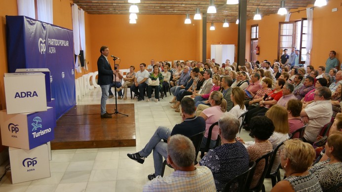 La imagen tiene un atributo ALT vacío; su nombre de archivo es ANTONIO-REPULLO-EN-ADRA-2.jpg