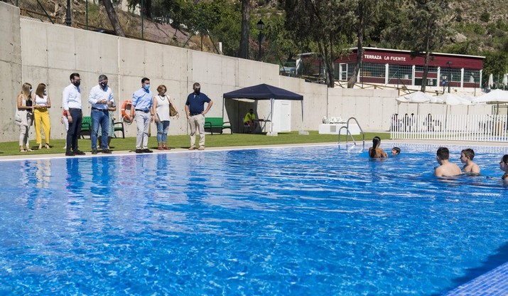 ARchivo visita a Piscina Enix