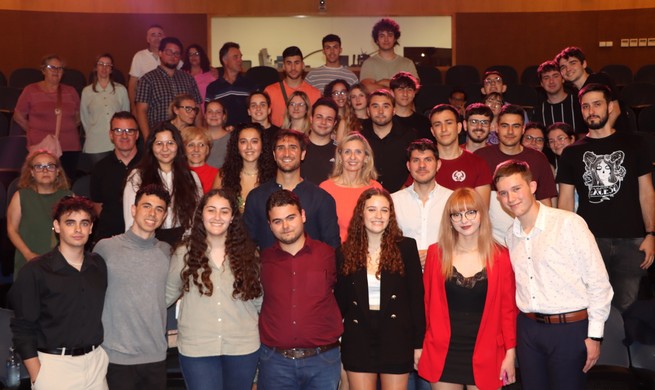 FOTO 2 MAYO 10 2023 CLAUSURA AULA DE DEBATE