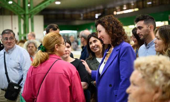 La imagen tiene un atributo ALT vacío; su nombre de archivo es total-comercio-y-visita-mercado-Los-Angeles12.jpg