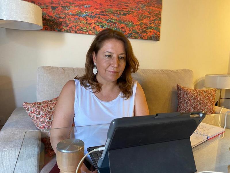 Carmen Crespo en OKI videoconferencia