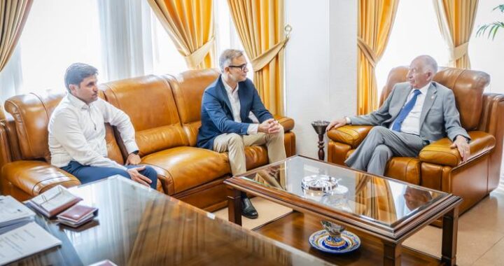 Reunión Amat y Rodríguez okicon Amós García