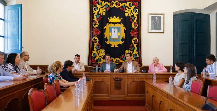 b8921a9b-ab94-4c9b oki -8227-c668550fc960