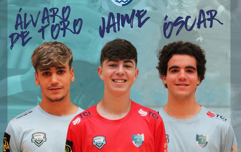 Juveniles con el primer equipo de Inagroup El Ejido Futsal